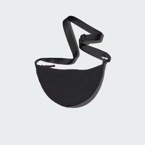 Uniqlo Black Round Mini Shoulder Bag